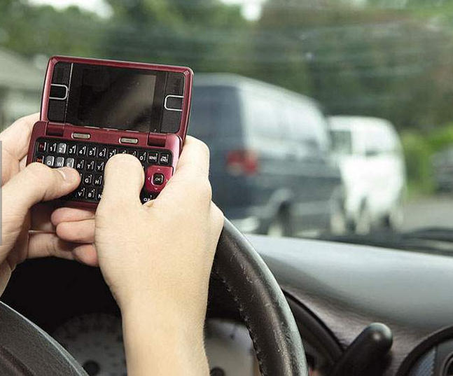 texting in car
