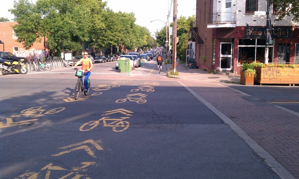 Rue_Clark_Cycle_Track1