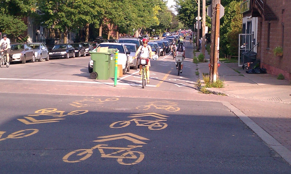 Rue_Clark_Cycle_Track2